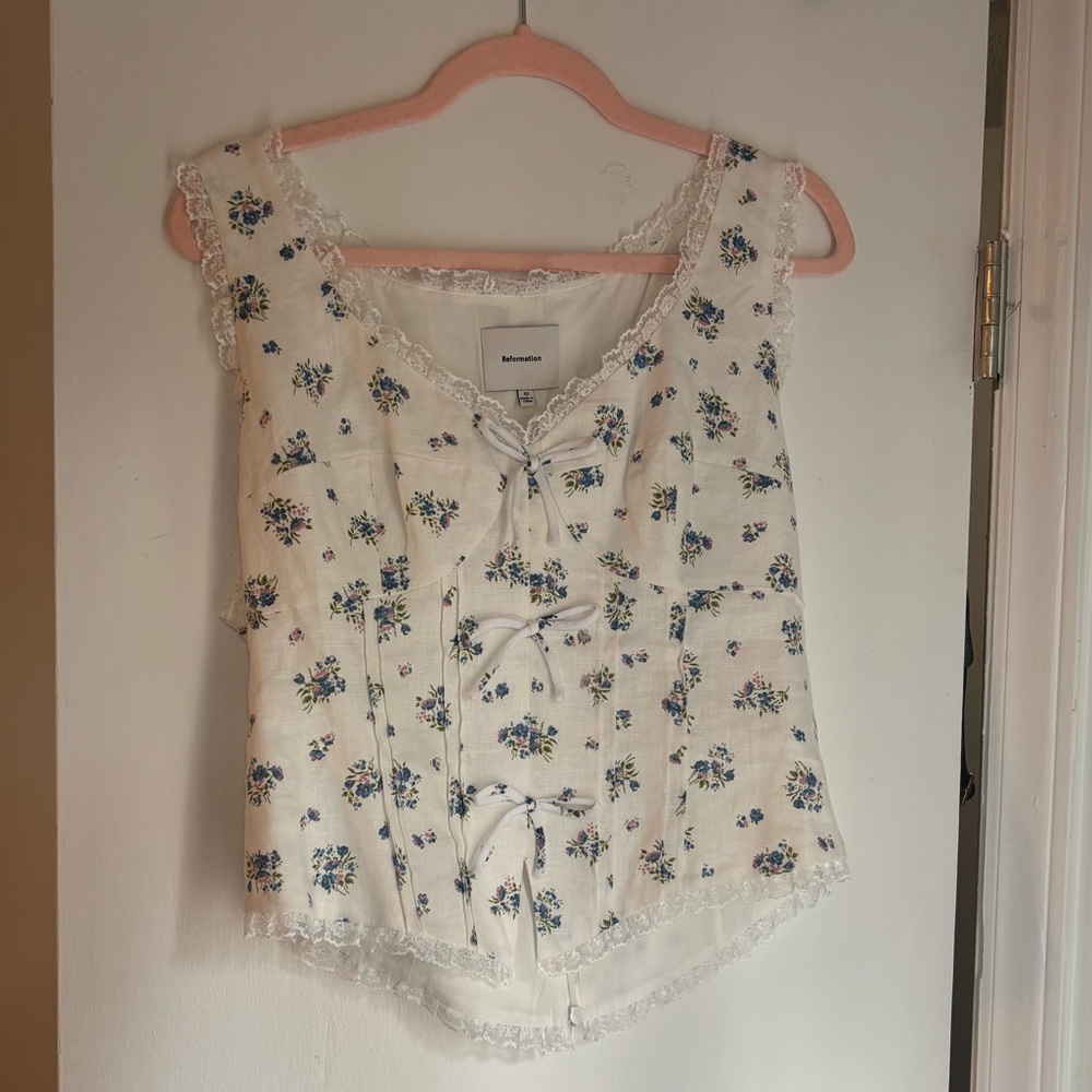 Reformation Brenda Linen Top in Size 12 | Like New Condition